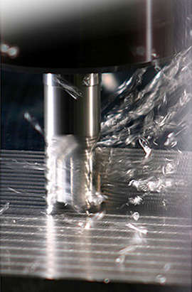 Solid end mill cutting metal