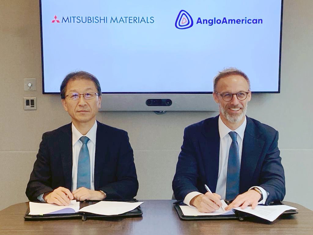 MOU signing ceremony held at Anglo American London office
