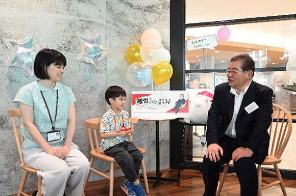 社内番組の公開収録の様子