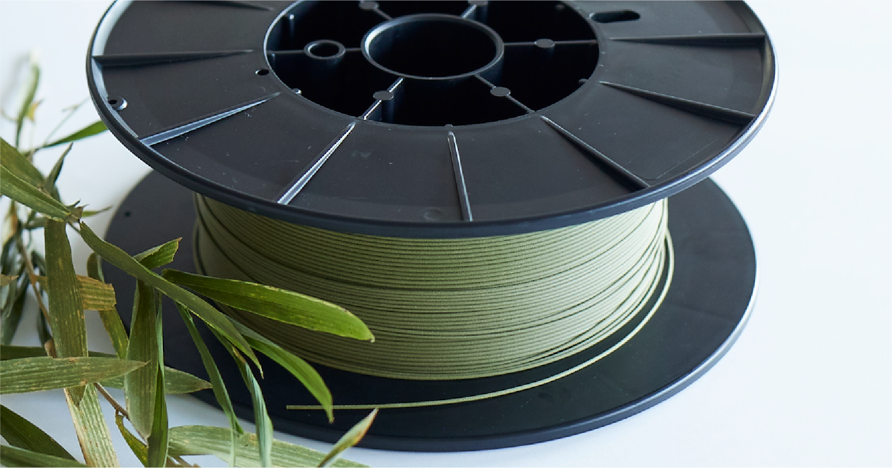 北海道産の笹の粉末を混合して、フィラメントにした。笹の匂いは濃く残っていた。